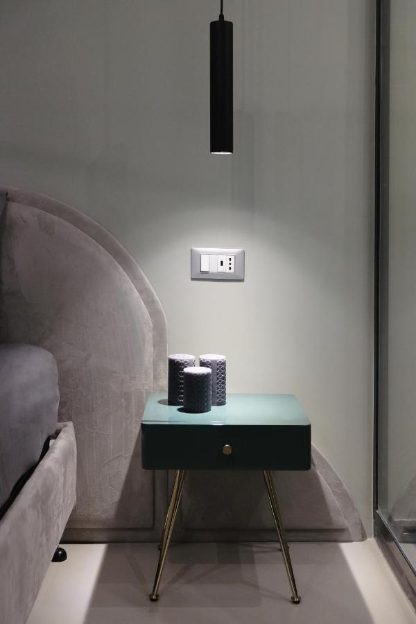 Luciani 33 Luxury Rooms ซาแลร์โน ภายนอก รูปภาพ